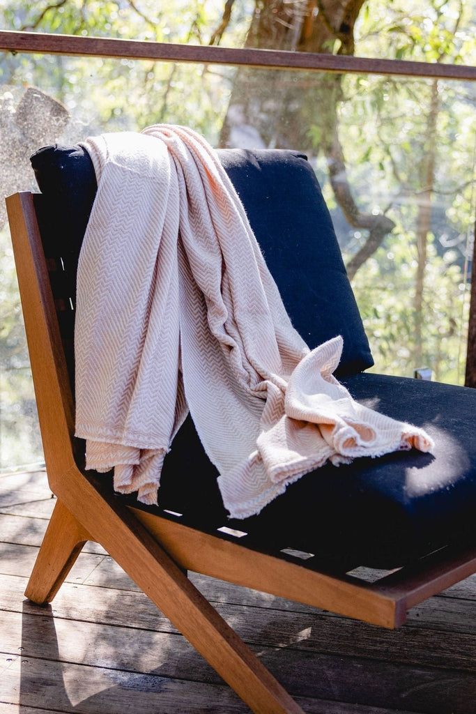 Surya Australia Cashmere Blanket - Cream