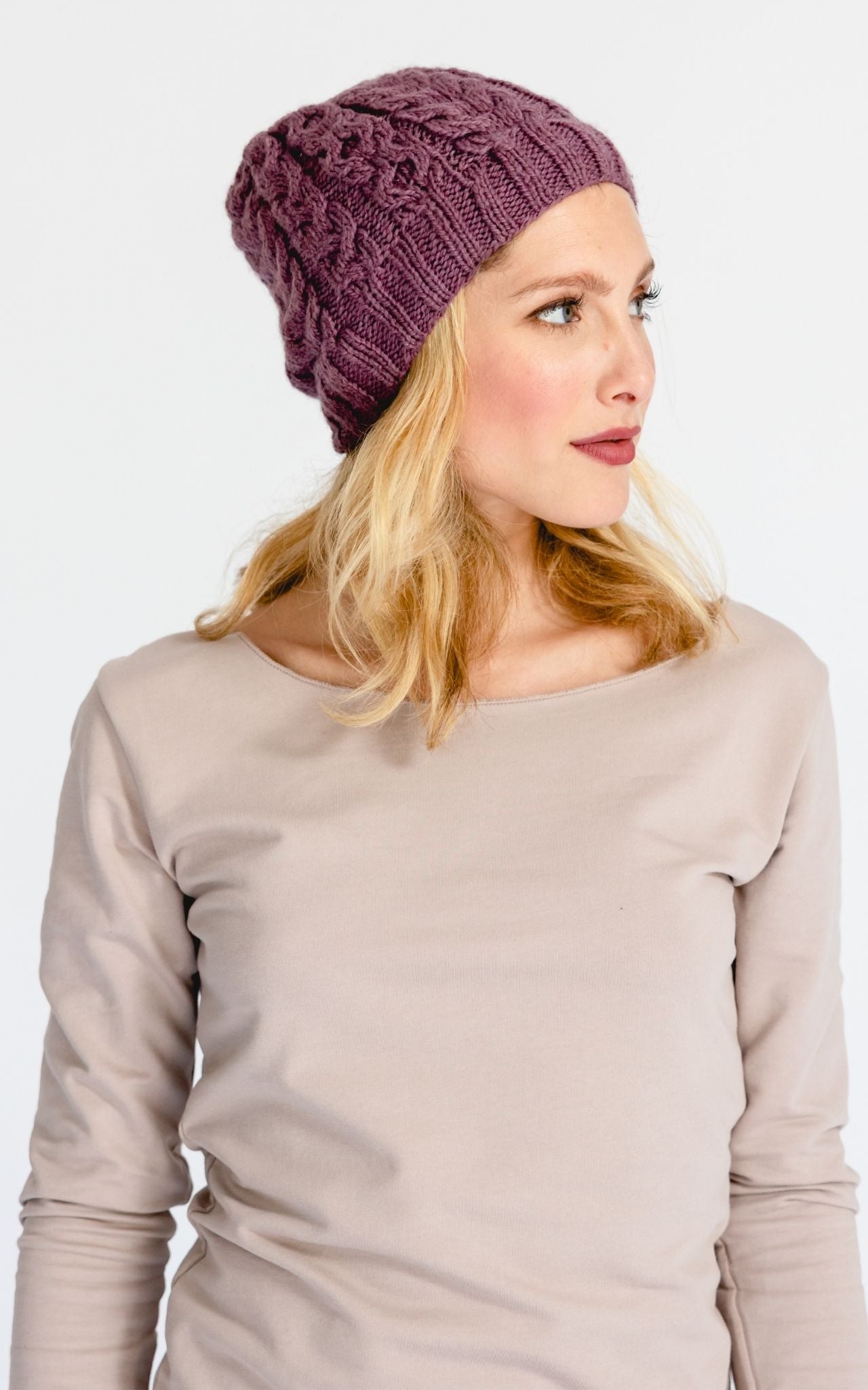 Surya Australia Ethical Cable Knit Merino Wool Beanie from Nepal - Dusty Mauve