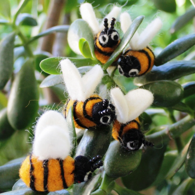 Surya Australia Felt Bees (Loose) from Nepal